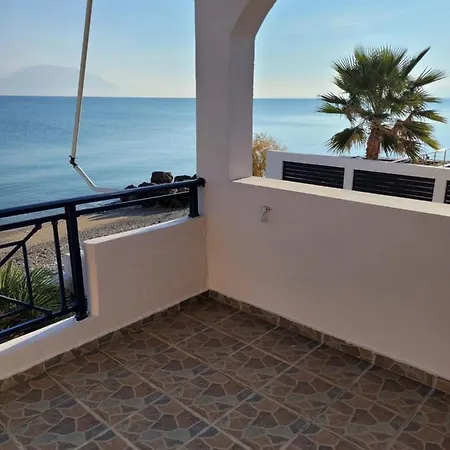 Korinthian Sea View Apartment *
